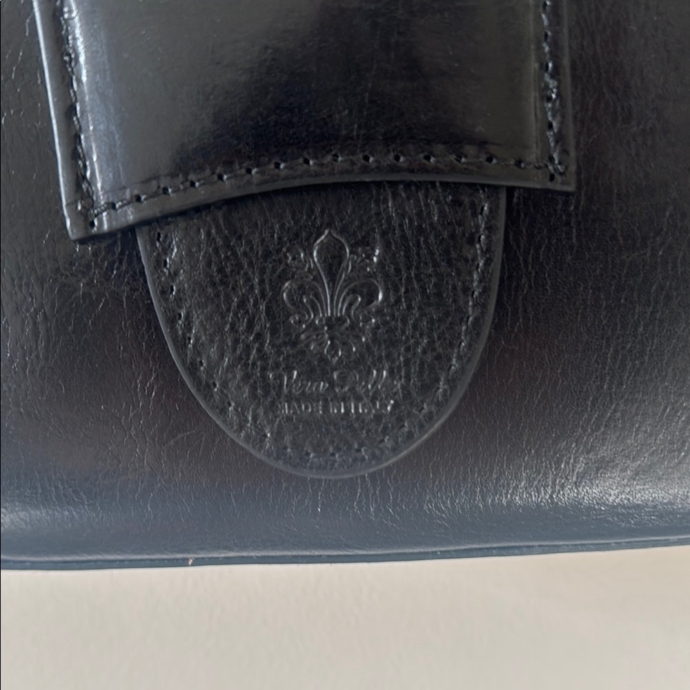 Authentic Italy (Rome) Leather Bag - Picture 3 of 7